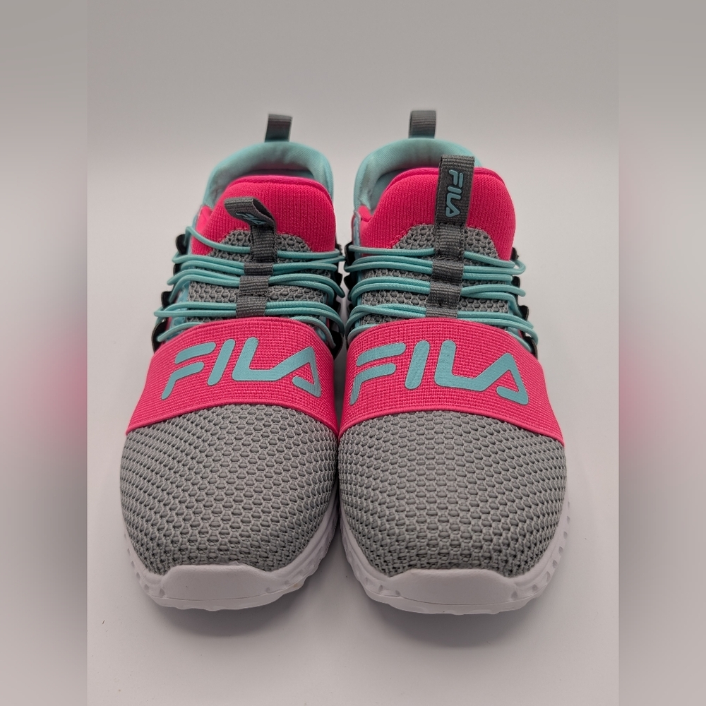 Fila Fantastiq 2 children's athletic shoes Sz 4 - Picture 2 of 9